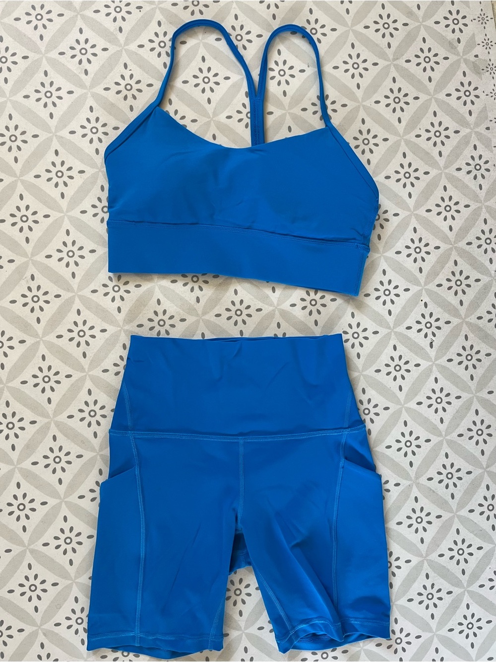 lululemon align shorts 6” with pockets size 4 - poolside